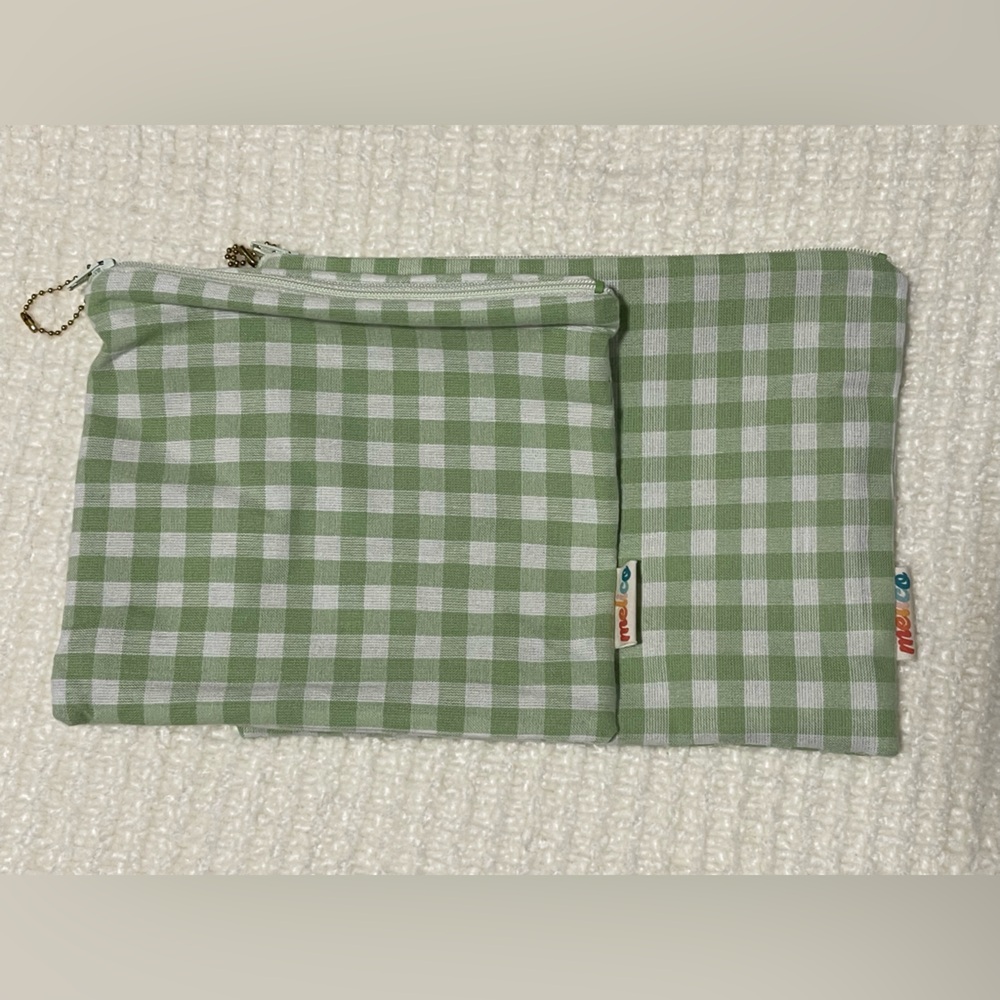 Gingham Pouch Set- Medium/Large